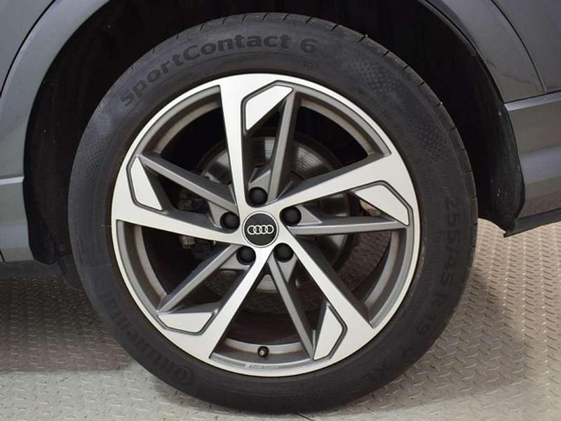 Usado Audi Q3 S-Line 150 CV (110 kW) 2024 Gris SUV