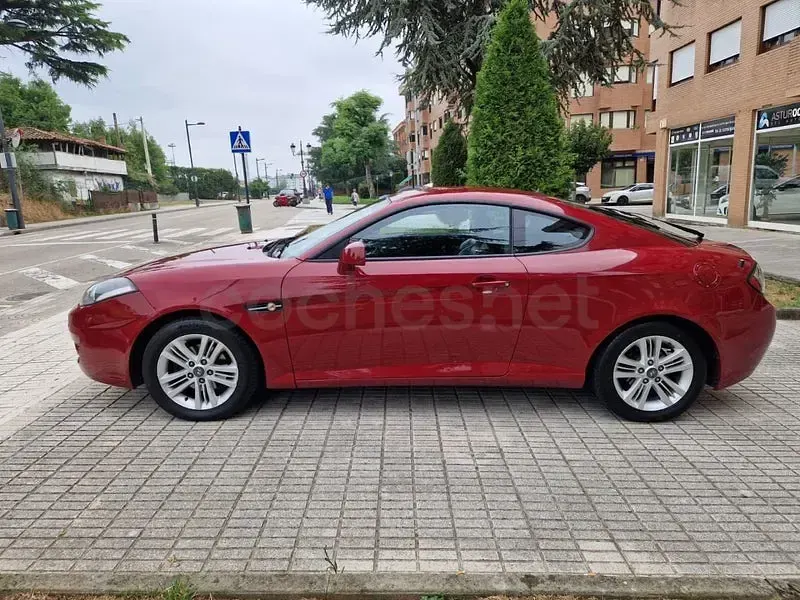 Usado Hyundai Coupé 105 CV (77 kW) 2007 Granate Coupe