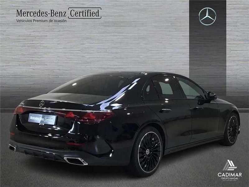 Usado Mercedes E220 197 CV (144 kW) 2025 Berlina