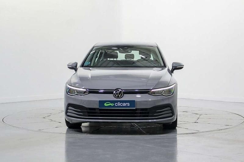 Usado VW Golf VIII Life 131 CV (96 kW) 2023 Gris Utilitario