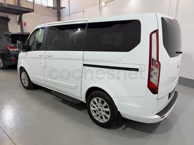 Usado Ford Tourneo Titanium 170 CV (125 kW) 2017 Blanco Monovolumen