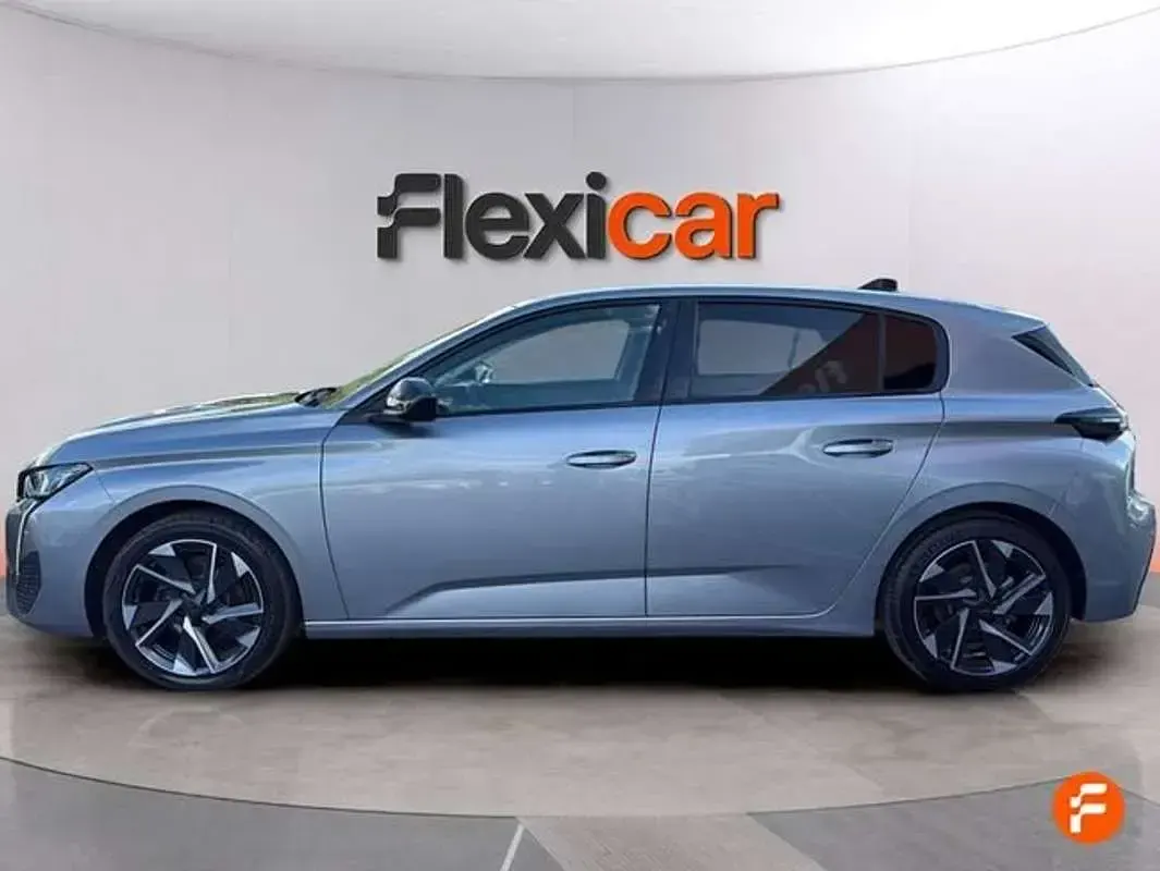 Usado Peugeot 308 Allure 131 CV (96 kW) 2024 Gris Utilitario