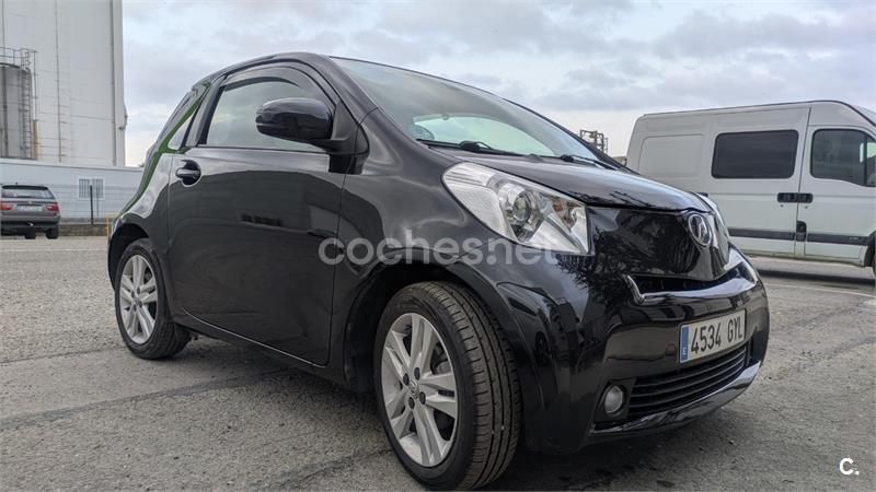 Negro Usado 2010 Toyota iQ Utilitario | 7490 € (Precio justo) - Imagen 1/4