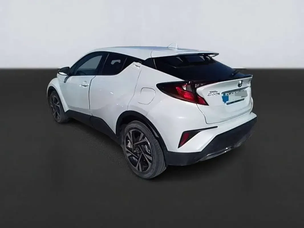 Usado Toyota C-HR+ Advance 152 CV (111 kW) 2024 Blanco SUV