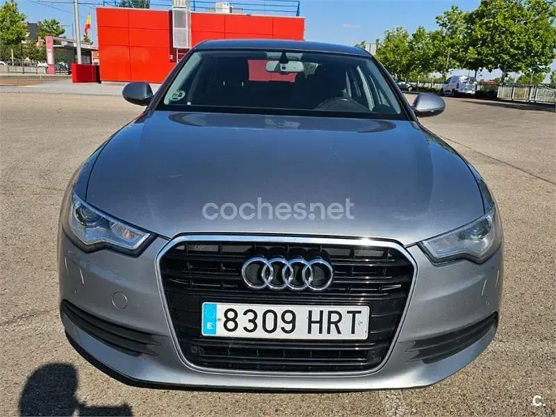 Usado Audi A6 Ambiente 177 CV (130 kW) 2013 Gris / plata Berlina