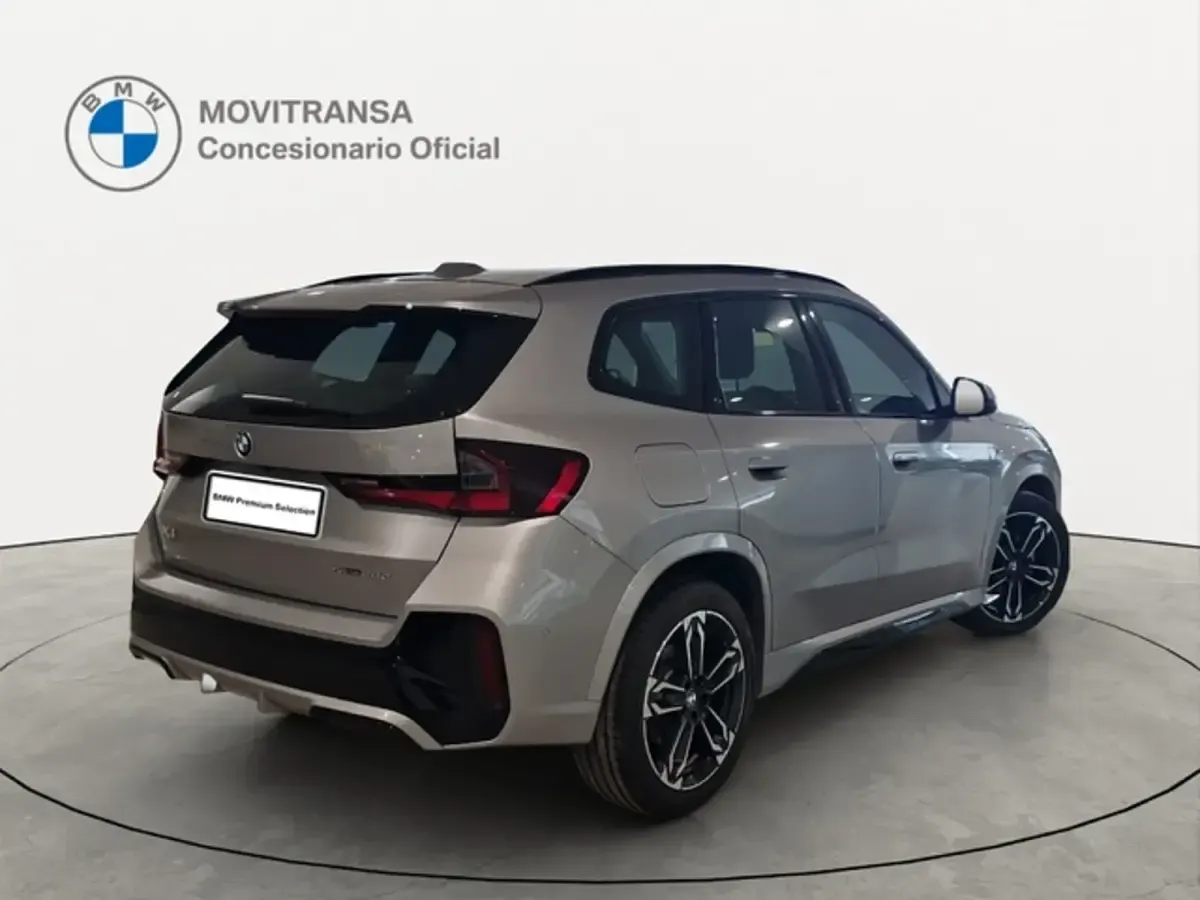 Usado BMW X1 Comfort Edition 163 CV (119 kW) 2025 Gris plata SUV
