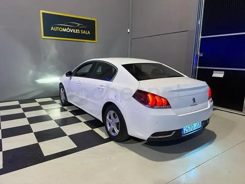 Usado Peugeot 508 Active 120 CV (88 kW) 2016 Blanco Berlina