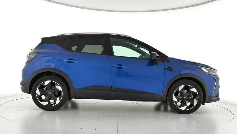 Usado Renault Captur Techno 100 CV (73 kW) 2025 Azul SUV
