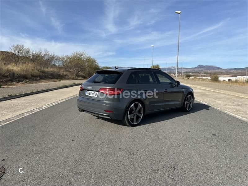 Usado Audi A3 S-Line 150 CV (110 kW) 2019 Gris / plata Berlina