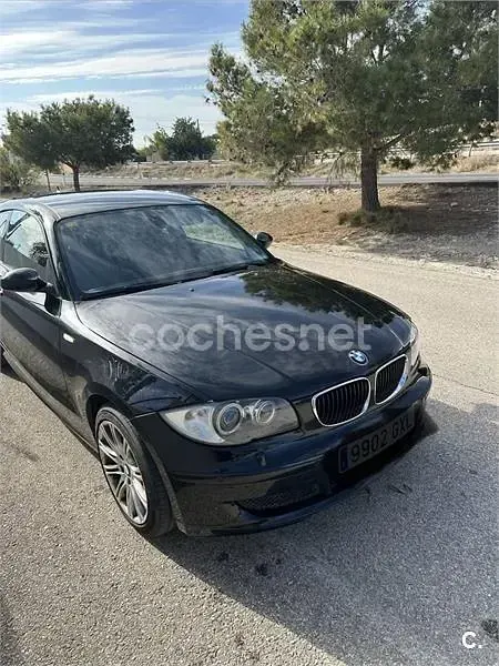Usado BMW 116 115 CV (84 kW) 2010 Negro Utilitario