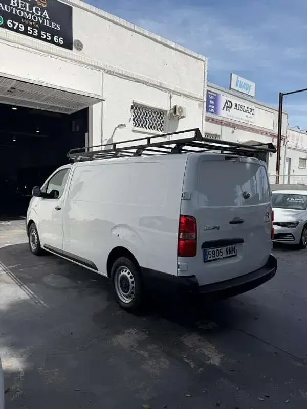 Usado Citroën Jumpy Comfort 140 CV (102 kW) 2020 Blanco Monovolumen