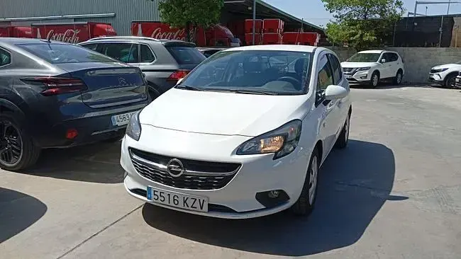 Usado Opel Corsa Selective 89 CV (65 kW) 2019 Blanco Utilitario