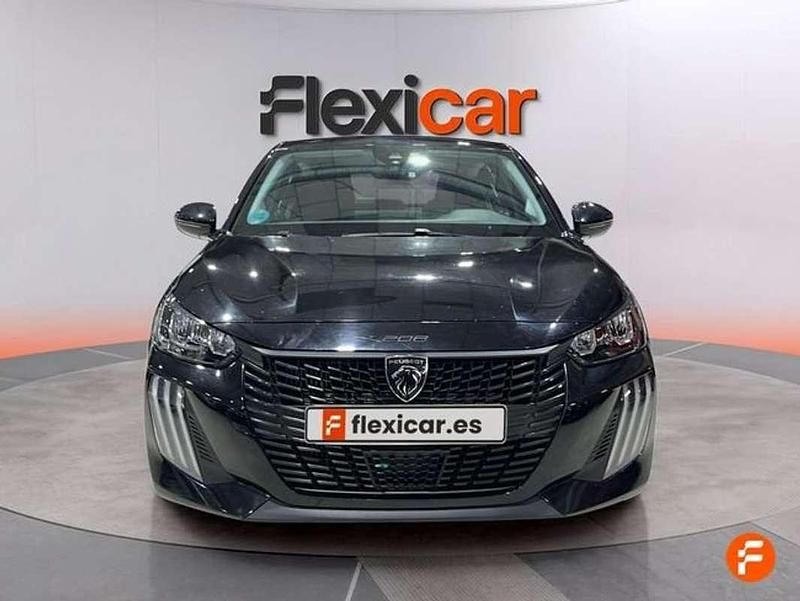 Usado Peugeot 208 Active 102 CV (75 kW) 2024 Negro Utilitario