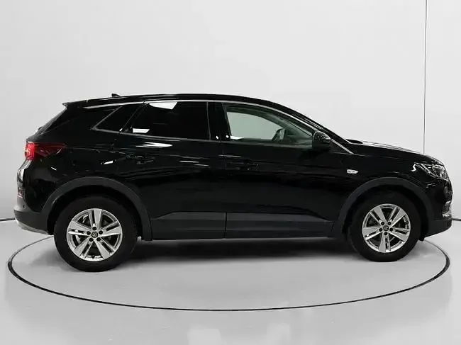 Usado Opel Grandland X Selective 130 CV (95 kW) 2020 Negro SUV