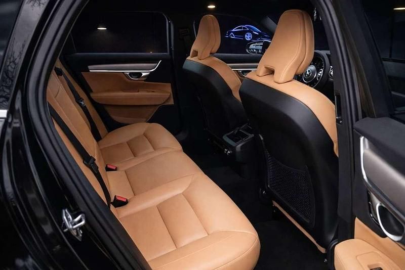 Usado Volvo V90 Momentum 190 CV (139 kW) 2019 Negro Familiar