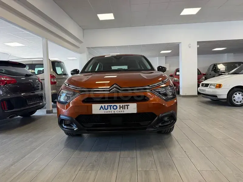 Usado Citroën C4 Feel 110 CV (80 kW) 2021 Naranja Berlina