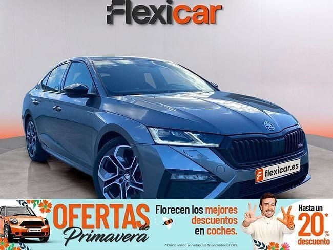 Usado Skoda Octavia RS 200 CV (147 kW) 2023 Gris / plata Berlina