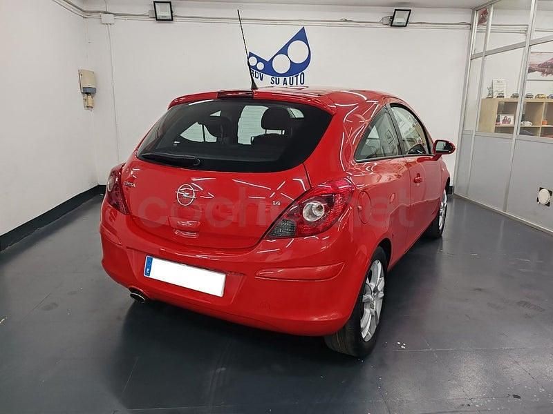 Usado Opel Corsa Enjoy 90 CV (66 kW) 2008 Rojo Utilitario