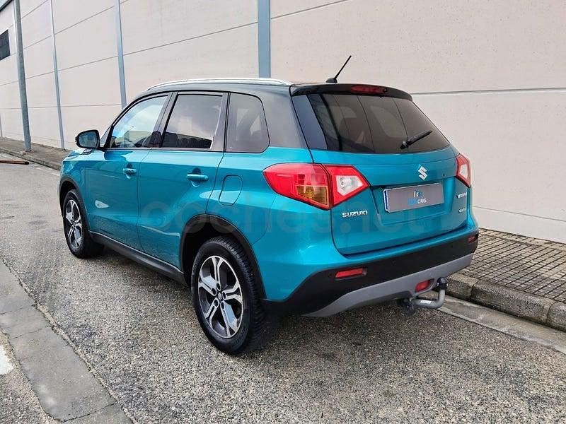 Usado Suzuki Vitara GLX 120 CV (88 kW) 2017 Azul SUV