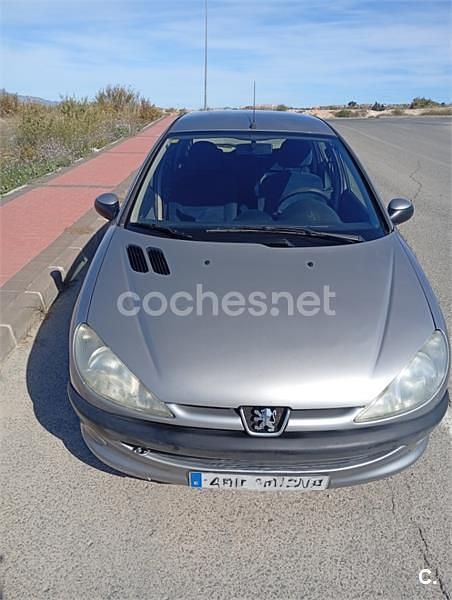 Gris / plata Usado 2003 Peugeot 206 Berlina | 2100 € (Precio justo) - Imagen 1/4