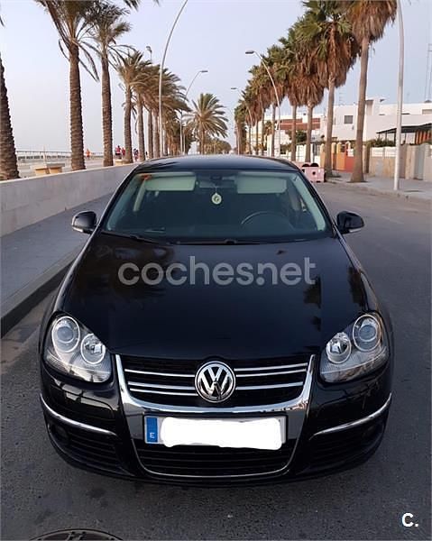 Negro Usado 2010 VW Jetta Edition Berlina | 4800 € (Precio justo) - Imagen 1/4