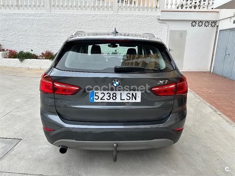 Usado BMW X1 116 CV (85 kW) 2016 Gris / plata SUV