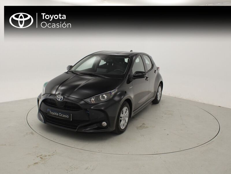 Negro Usado 2021 Toyota Yaris Hybrid Active Berlina | 15.470 € (Buen precio) - Imagen 1/4