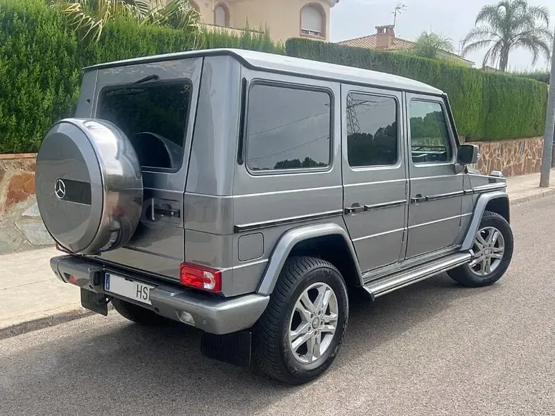 Usado Mercedes G350 211 CV (155 kW) 2011 Gris / plata SUV