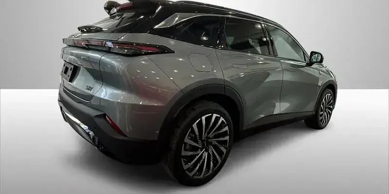 Nuevo Tiger Six 177 CV (130 kW) 2026 Gris SUV