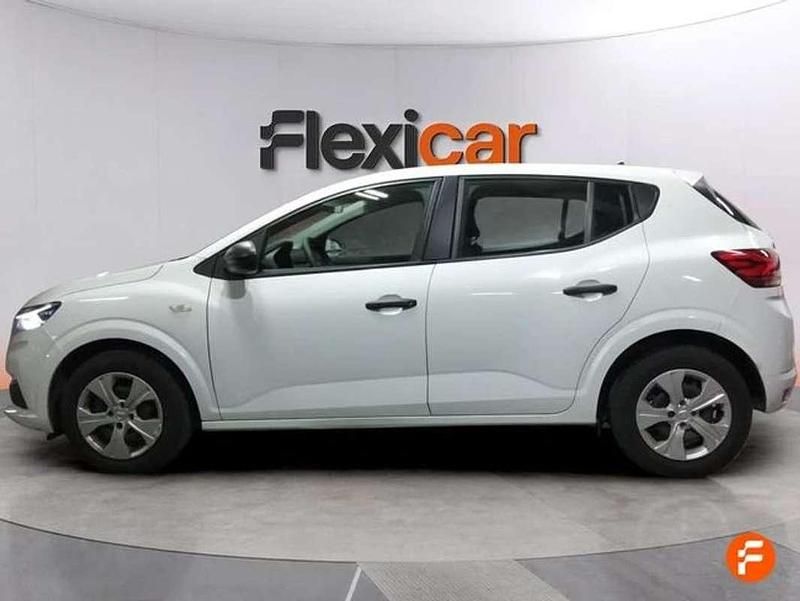 Usado Dacia Sandero Acces 67 CV (49 kW) 2022 Beige Utilitario