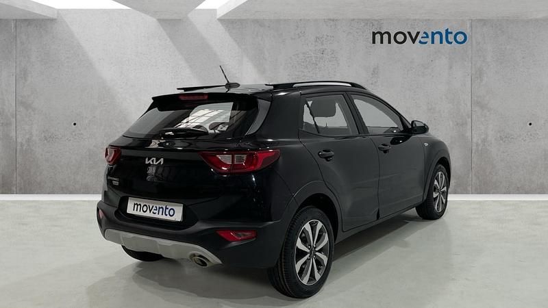 Usado Kia Stonic 100 HP (73 kW) 2021 Preto SUV