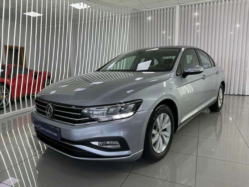 Gris Usado 2021 VW Passat Berlina | 15.990 € (Buen precio) - Imagen 1/4