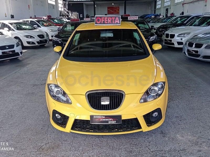 Usado Seat Leon FR 170 CV (125 kW) 2006 Amarillo Utilitario