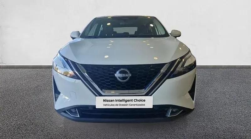 Usado Nissan Qashqai Acenta 140 CV (102 kW) 2022 Lunar white (perlada) SUV