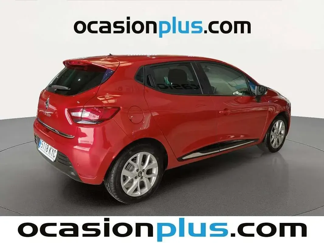 Usado Renault Clio LIMITED 90 CV (66 kW) 2019 Rojo Utilitario