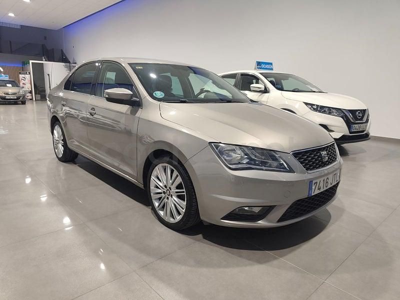 Usado Seat Toledo Style 115 CV (84 kW) 2016 Beige Utilitario
