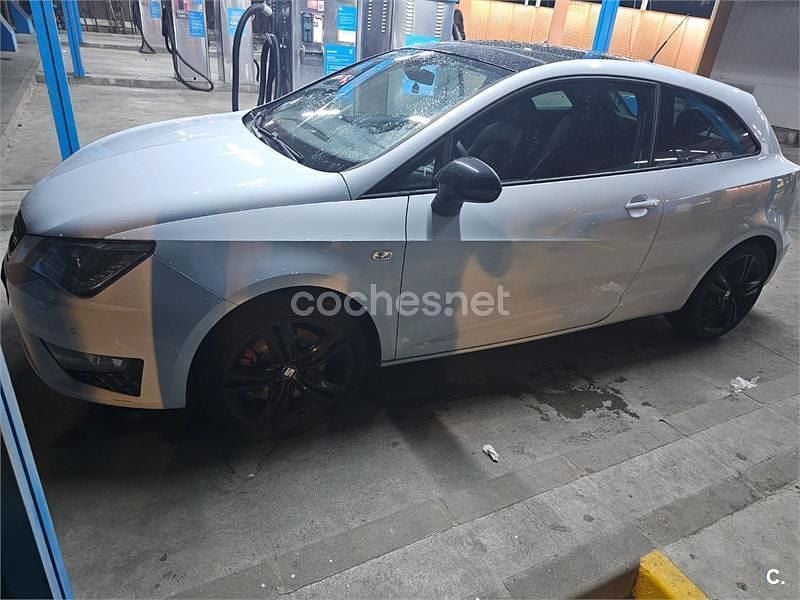 Blanco Usado 2015 Cupra Ibiza Berlina | 15.500 € - Imagen 1/4