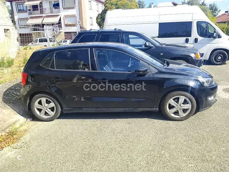 Usado VW Polo 75 CV (55 kW) 2012 Negro Utilitario