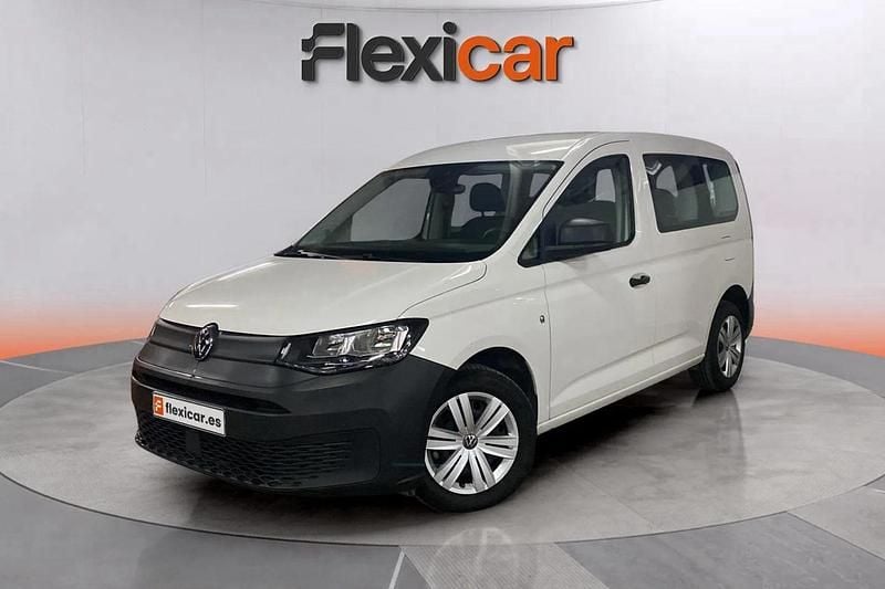 Usado VW Caddy California 102 CV (75 kW) 2023 Blanco Monovolumen