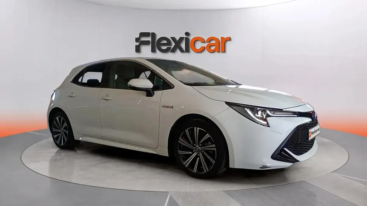 Begagnad Toyota Corolla Active 122 HK (89 kW) 2020 Sedan