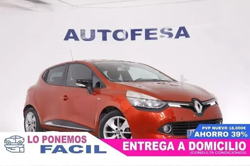 Usado Renault Clio IV LIMITED 95 CV (69 kW) 2016 Granate Berlina