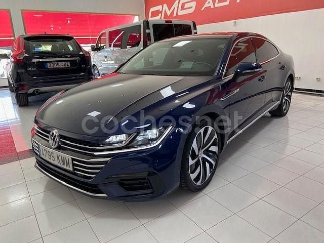 Azul Usado 2018 VW Arteon R-line Berlina | 23.899 € (Precio justo) - Imagen 1/4