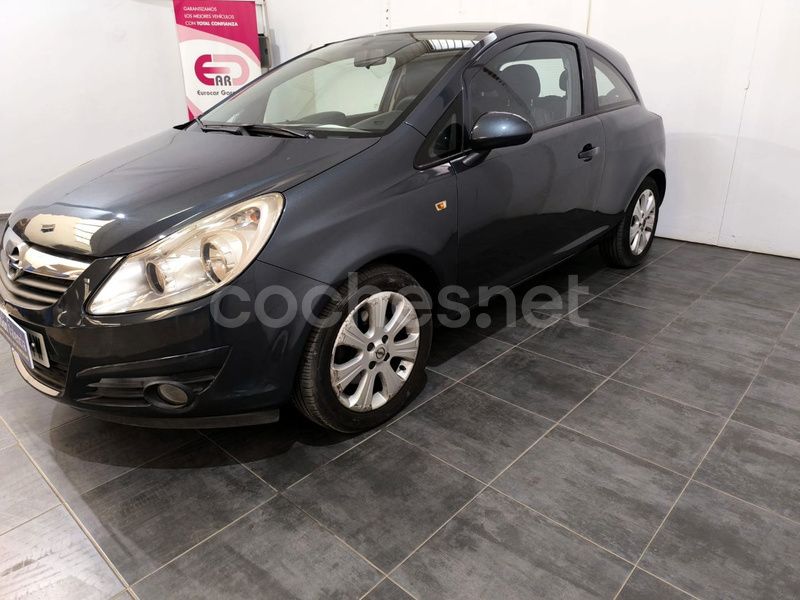 Usado Opel Corsa 90 CV (66 kW) 2009 Gris / plata Berlina