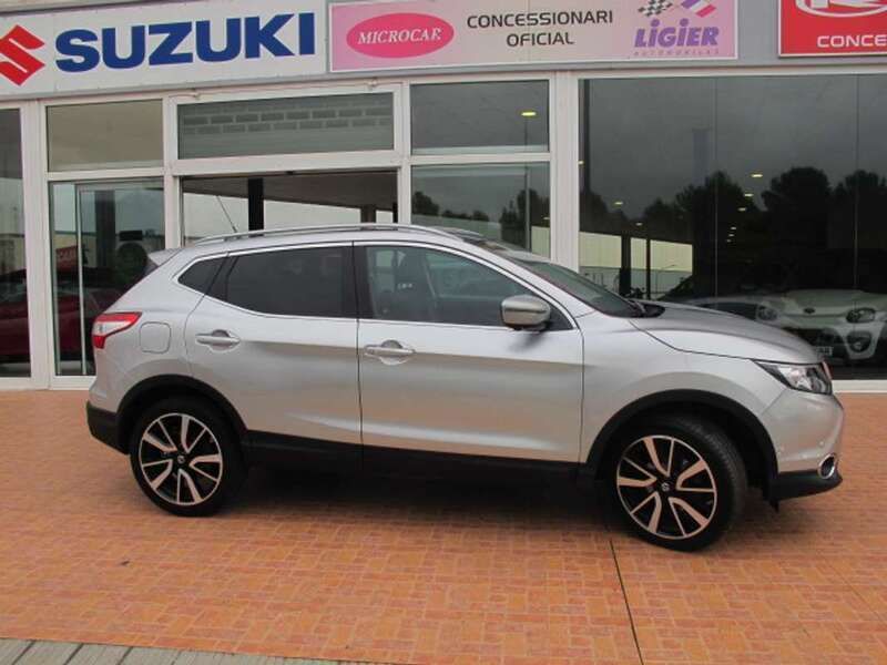 Usado Nissan Qashqai Tekna 116 CV (85 kW) 2016 Gris SUV