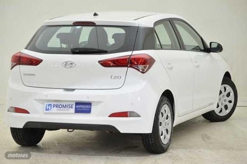 Usado Hyundai i20 85 CV (62 kW) 2020 Blanco Utilitario