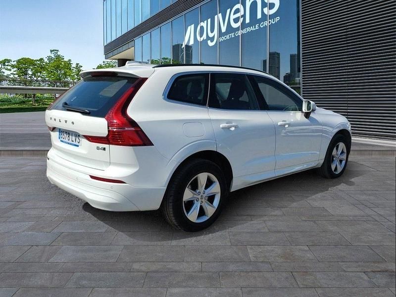 Usado Volvo XC60 Momentum 197 CV (144 kW) 2021 Blanco SUV