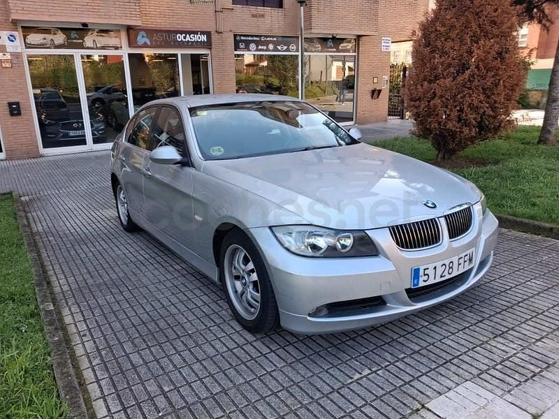 Usado BMW 320 163 CV (119 kW) 2006 Gris / plata Berlina