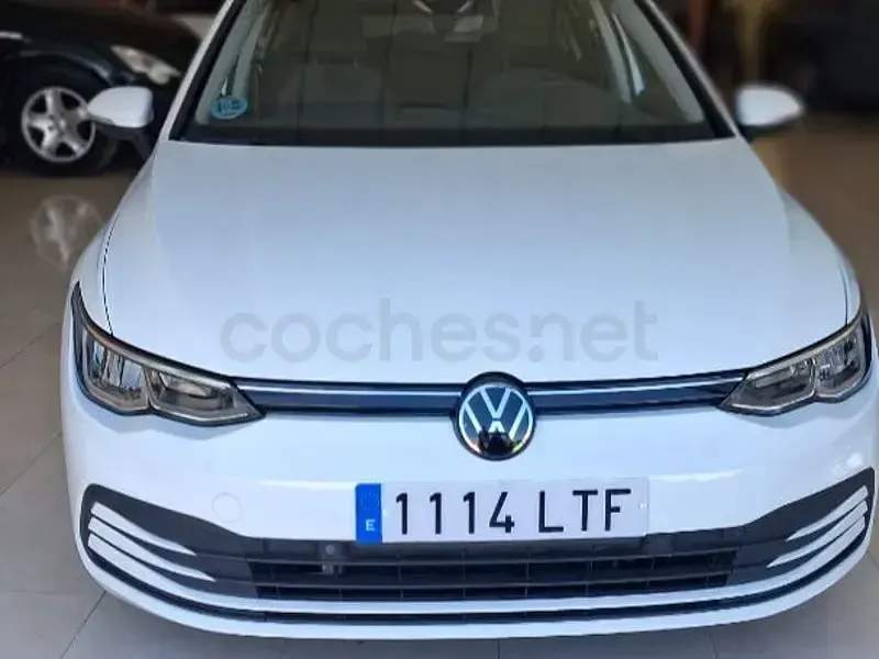 Usado VW Golf VIII 116 CV (85 kW) 2021 Blanco Berlina