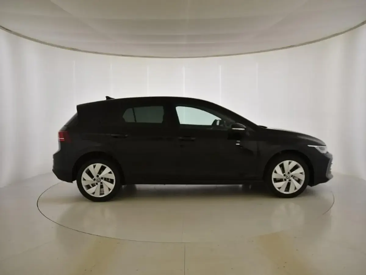 Usado VW Golf VIII Match 204 CV (150 kW) 2026 Negro