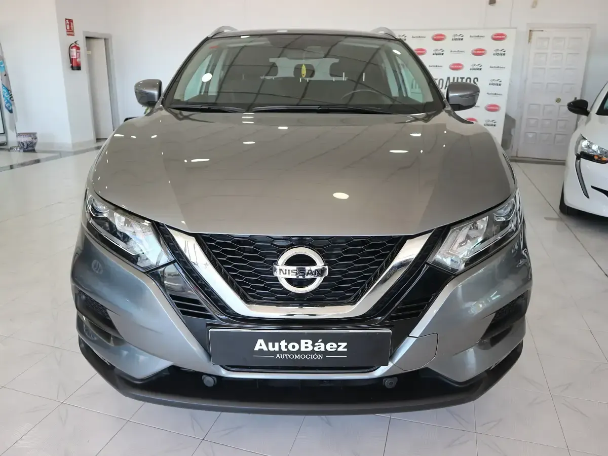Usado Nissan Qashqai Acenta 115 CV (84 kW) 2019 Gris SUV